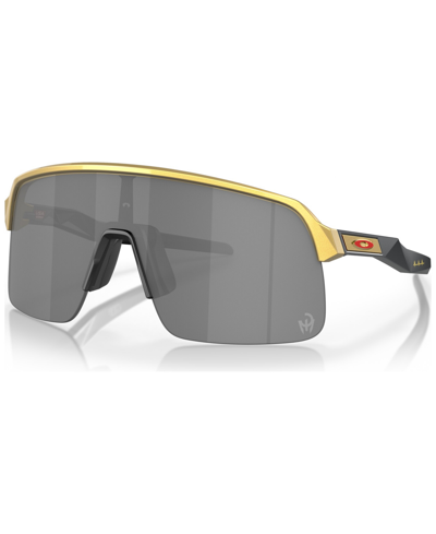 Oakley Patrick Mahomes Ii Nfl Collection Sunglasses, Oo9463 Sutro Lite In Olympic Gold-tone