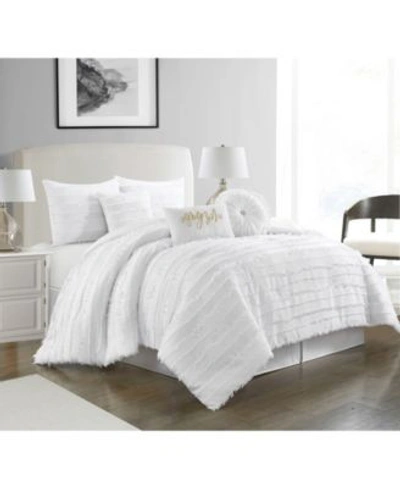 Shop Nanshing Suva Comforter Sets In White