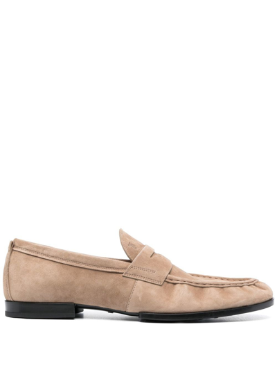 Shop Tod's Embossed-logo Detail Loafers In Nude