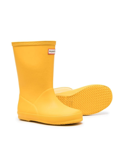 Hunter Logo-patch Rain Boots In 黄色