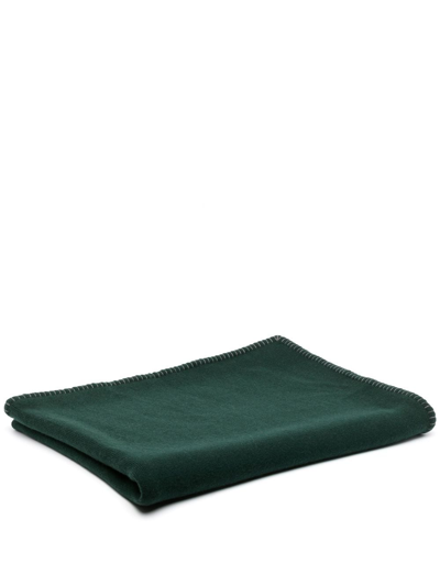 Shop Lisa Yang Stitched-edge Cashmere Blanket In Grün