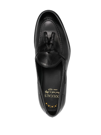 Shop Doucal's Leather Tassel-detail Loafers In Schwarz