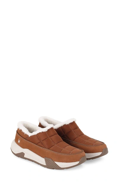 Spyder Leah Faux Fur Lined Waterproof Slip-on Sneaker In Roasted Pecan