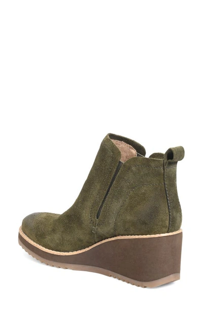 Söfft Emeree Wedge Bootie In Fern