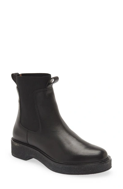 Shop Madewell The Camryn Chelsea Boot In True Black