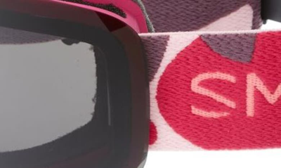 Shop Smith Skyline 157mm Chromapop™ Snow Goggles In Fuschia Shapes / Black
