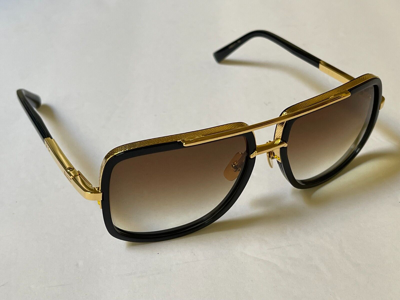 Pre-owned Dita Mach-one Drx2030b-59 Black/gold Sunglasses Gradient Lens 59-17-127 In Brown