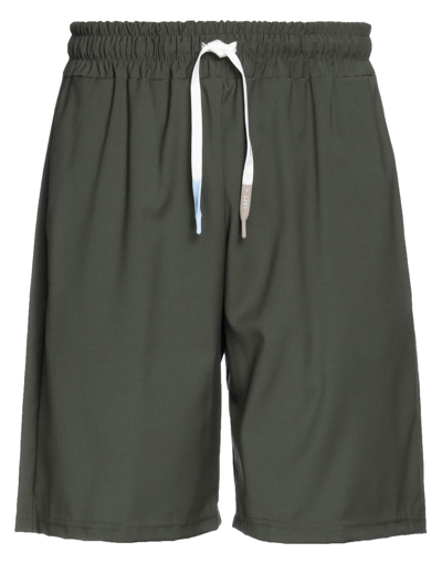 Takeshy Kurosawa Man Shorts & Bermuda Shorts Military Green Size S Polyester, Viscose, Elastane In Green