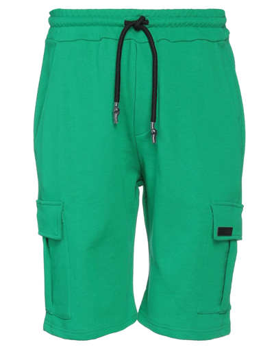 Takeshy Kurosawa Man Shorts & Bermuda Shorts Green Size Xxl Cotton In Green