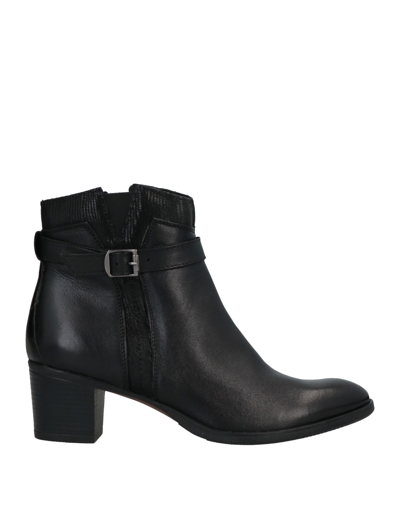 Valleverde Ankle Boots In Black