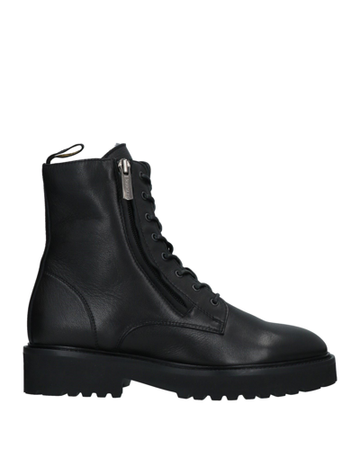 Shop Doucal's Woman Ankle Boots Black Size 11 Soft Leather