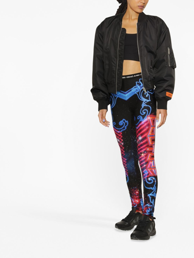 Shop Versace Jeans Couture Graphic-print Leggings In Schwarz