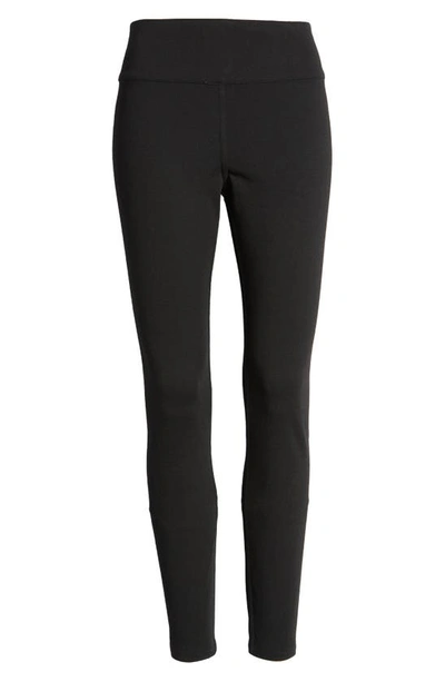 Hue Reversible Ponte Knit Crop Leggings In Black/ Gray