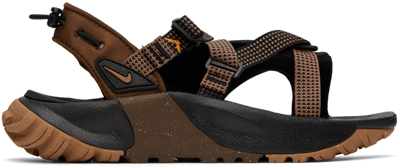 Shop Nike Brown Oneonta Sandals In Black/gum Med Brown-