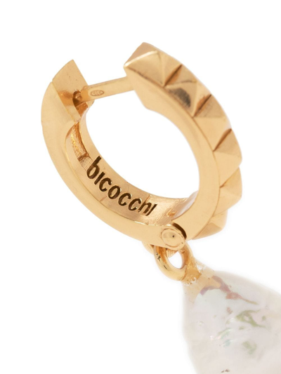 Shop Emanuele Bicocchi Drop-pearl Huggie Hoop Earring In Gold