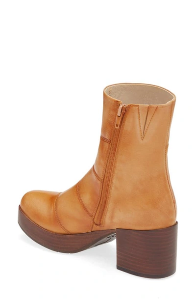 Chocolat Blu Vivi Platform Bootie In Caramel Leather