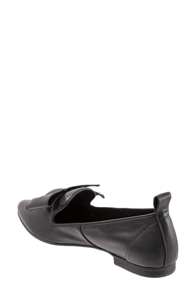 Shop Bueno Illy Loafer In Black