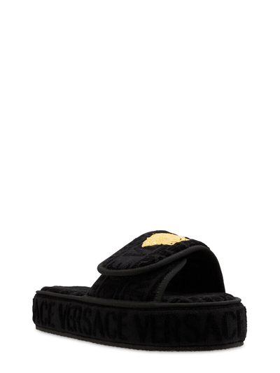 Pre-owned Versace Black Medusa Slippers