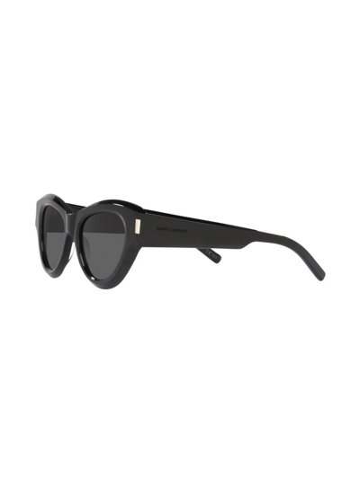 Shop Saint Laurent Sl 506 Cat-eye Sunglasses In Schwarz