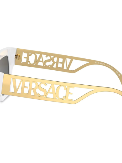 Versace Logo-embossed Square-frame Sunglasses In Weiss