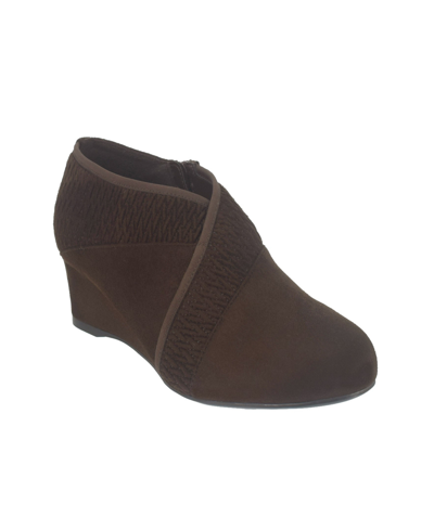 Shop Impo Women's Glamia Stretch Wedge Ankle Booties In Mink Brown
