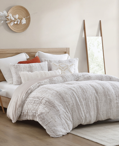 Peri Home Snow Leopard 3 Piece Comforter Set, Full/queen In Ivory