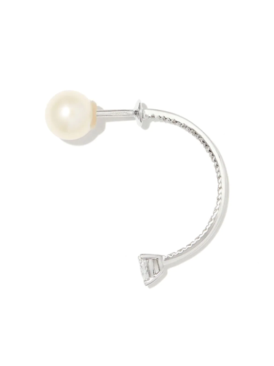 Shop Delfina Delettrez 18kt White Gold Dots Pearl And Diamond Single Earring In Silver