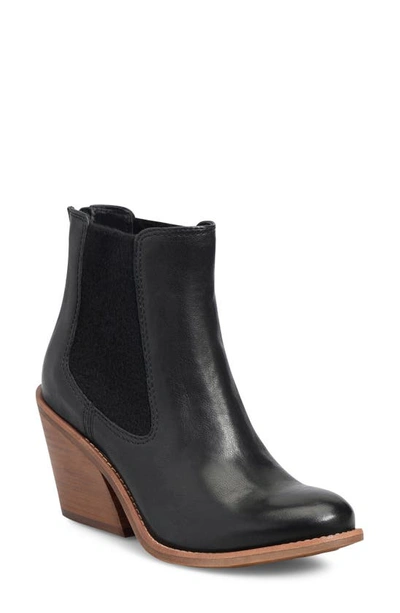 Söfft Tara Leather Boot In Black