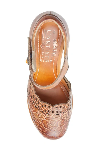 L'artiste Mary Jane Platform Pump In Camel Multi