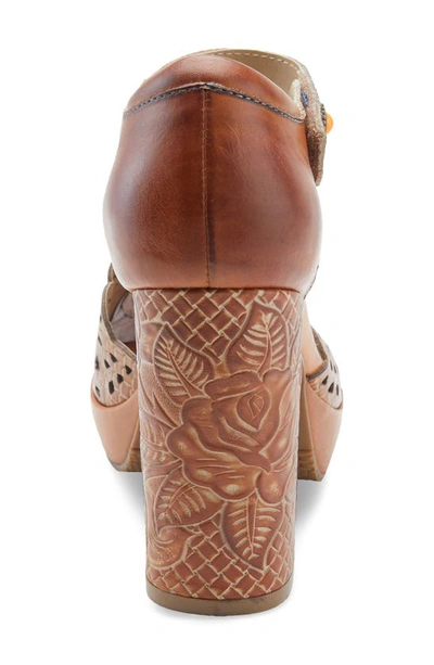L'artiste Mary Jane Platform Pump In Camel Multi