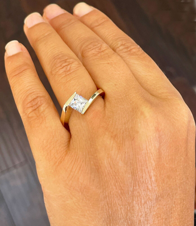 Pre-owned Knr 14k Yellow Gold Princess Forver One Moissanite Engagement Ring Tension 1.00ct