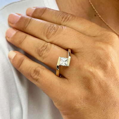 Pre-owned Knr 14k Yellow Gold Princess Forver One Moissanite Engagement Ring Tension 1.00ct