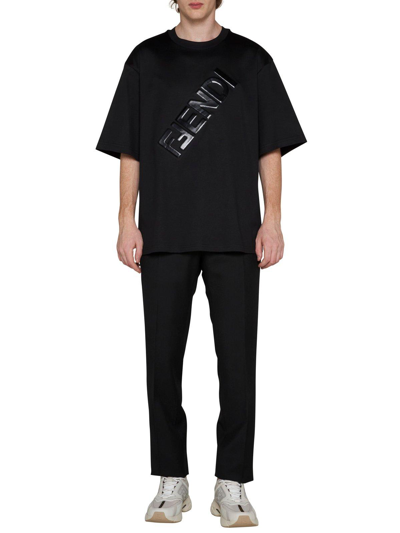 Shop Fendi Logo Detailed Crewneck T-shirt In Nero