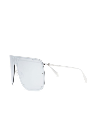 Shop Alexander Mcqueen Rimless Oversized Pilot Frame Sunglasses In Silber