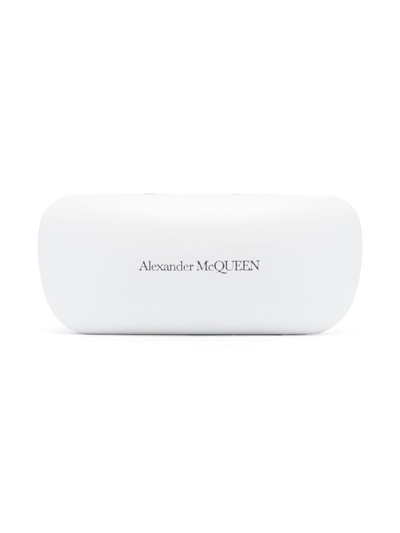 Shop Alexander Mcqueen Logo-print Rectangle Sunglasses In Schwarz