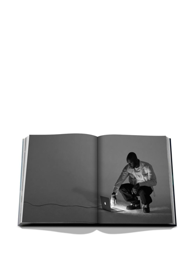 Assouline Louis Vuitton: Virgil Abloh (classic Balloon Cover) In Schwarz