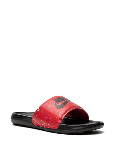 Nike Victori One Logo-print Slides In Red