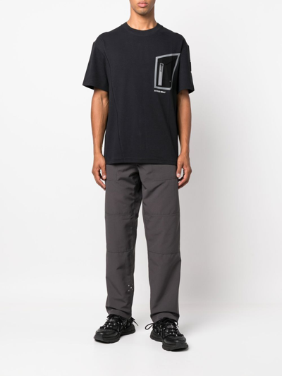 Shop A-cold-wall* Asymmetric-pocket Logo-print T-shirt In Schwarz
