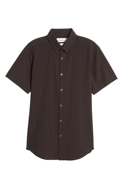 Mizzen + Main Leeward Trim Fit Short Sleeve Button-up Shirt In Black Solid