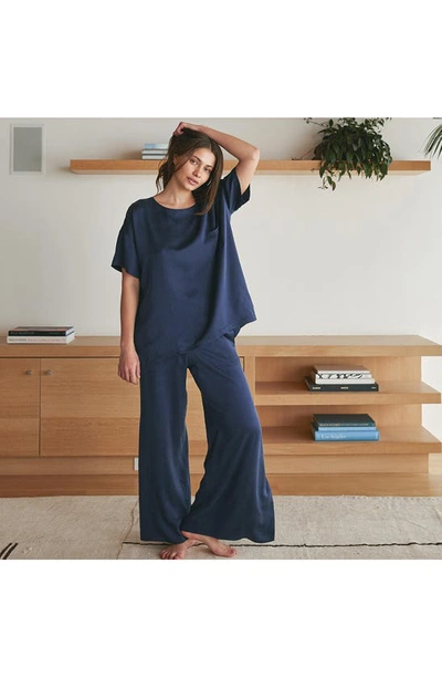 Lunya Washable Mulberry Silk T-shirt Pajamas In Deep Blue