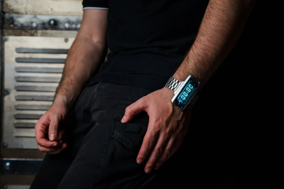 Pre-owned Nixoid Nixie Tube Watch Cyber Vfd Unique Wrist Watch With Visual Effects And Blue Light In Black