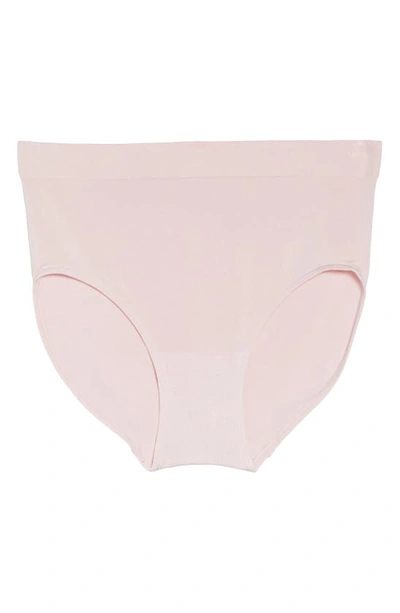 Wacoal B.smooth Seamless High-cut Briefs In Chalk Pink
