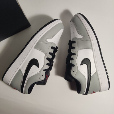 Pre-owned Nike Jordan 1 Low Light Smoke Grey (gs) 553560-030 Us4y/eu36/uk3.5 ⚡-versand