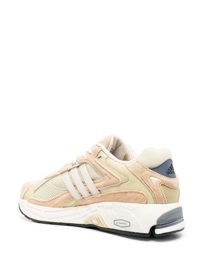 Adidas Originals Response Cl Panelled-design Sneaker In Neutrals