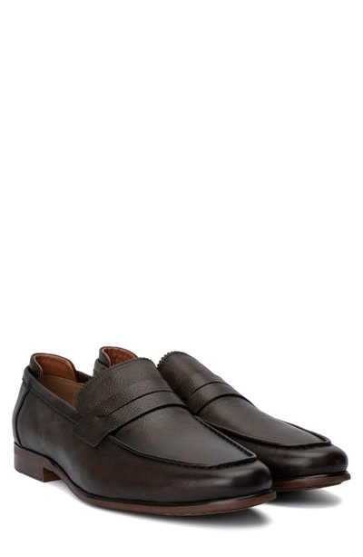 Shop Vintage Foundry Thomas Loafer In Brown