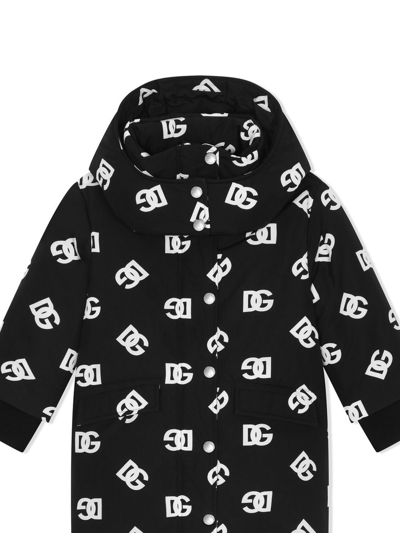 Dolce & Gabbana Dg-logo Hooded Down Coat In Black