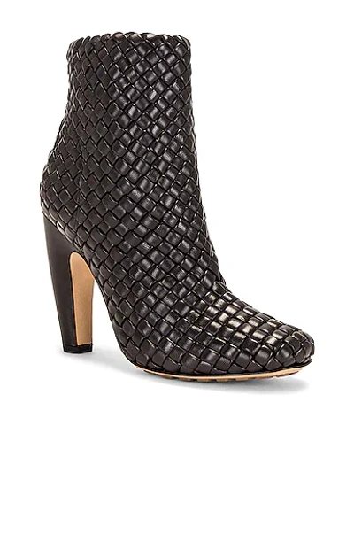 Bottega Veneta Dark Brown Leather Atomic Ankle Boots In Black