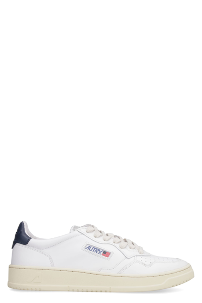 Shop Autry Medalist Leather Low-top Sneakers In Wht/sp