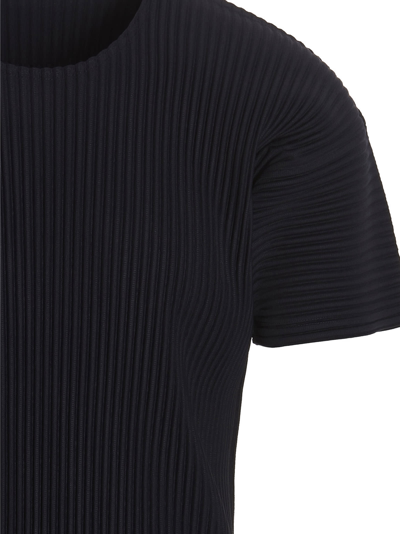 Shop Issey Miyake Pleated T-shirt In Navy