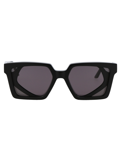 Shop Kuboraum Maske T6 Sunglasses In Bb 2grey